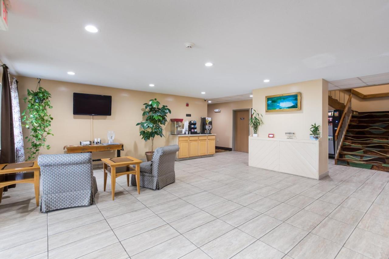 Econo Lodge Painted Post - Corning Bagian luar foto