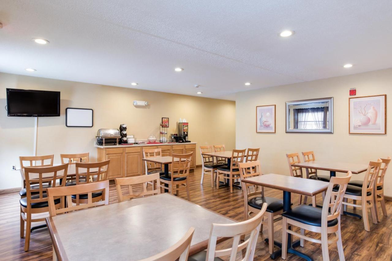 Econo Lodge Painted Post - Corning Bagian luar foto